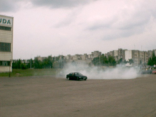 BMW Vasara 2001 
